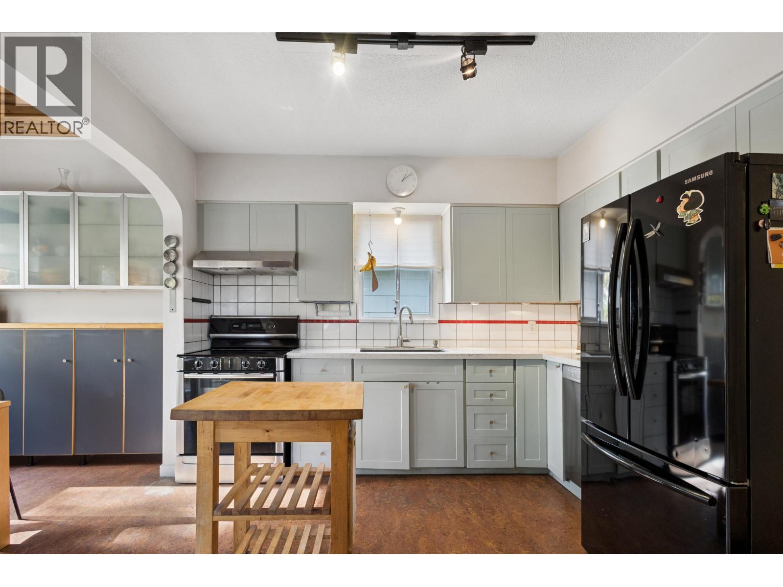 75 N Slocan Street, Vancouver, British Columbia  V5K 3M1 - Photo 11 - R3176807