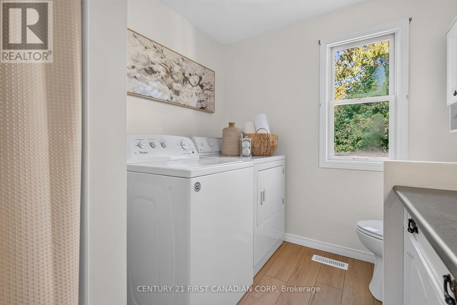 12 Charles Street, Middlesex Centre, Ontario  N0M 2A0 - Photo 26 - X14098140