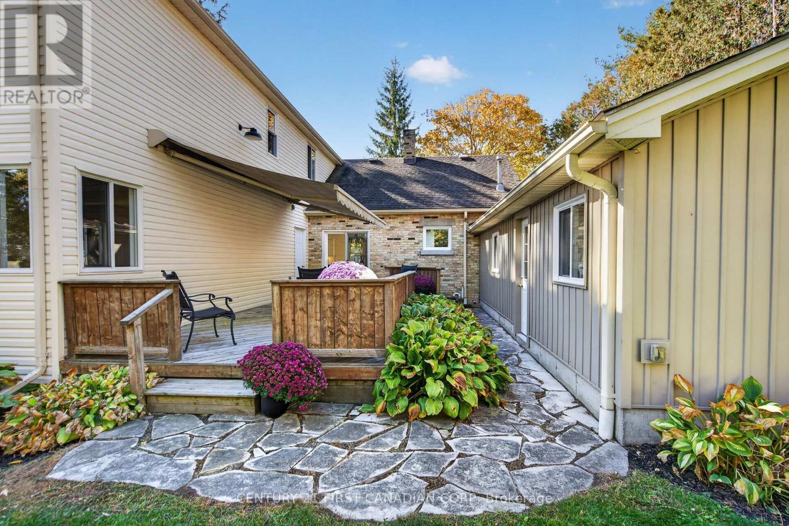 12 Charles Street, Middlesex Centre, Ontario  N0M 2A0 - Photo 34 - X14098140