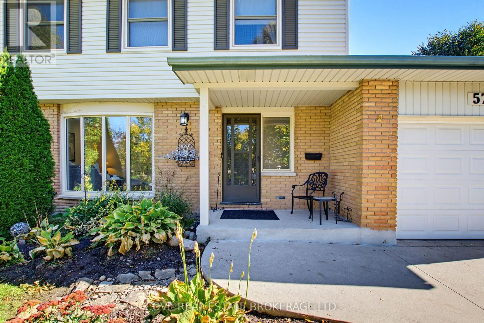 57 Lloyd Manor Crescent, London North, Ontario  N6H 3Z4 - Photo 3 - X14098174