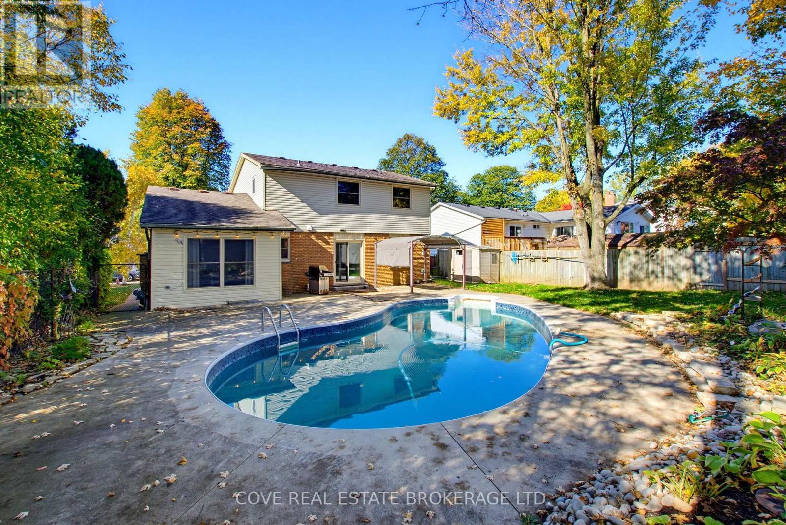 57 Lloyd Manor Crescent, London North, Ontario  N6H 3Z4 - Photo 37 - X14098174