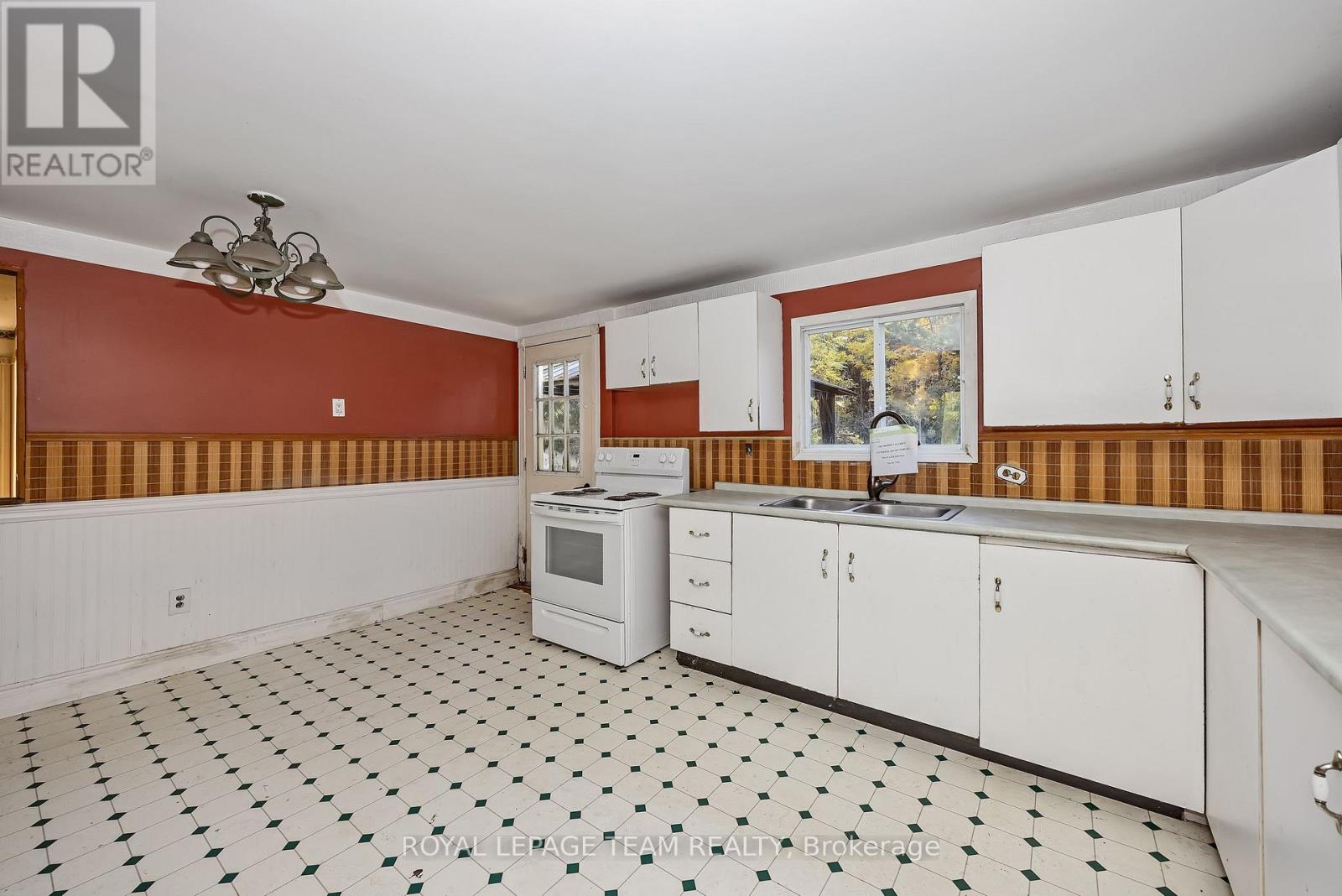 641 Harper Road, Tay Valley, Ontario  K7H 3C9 - Photo 16 - X14097860