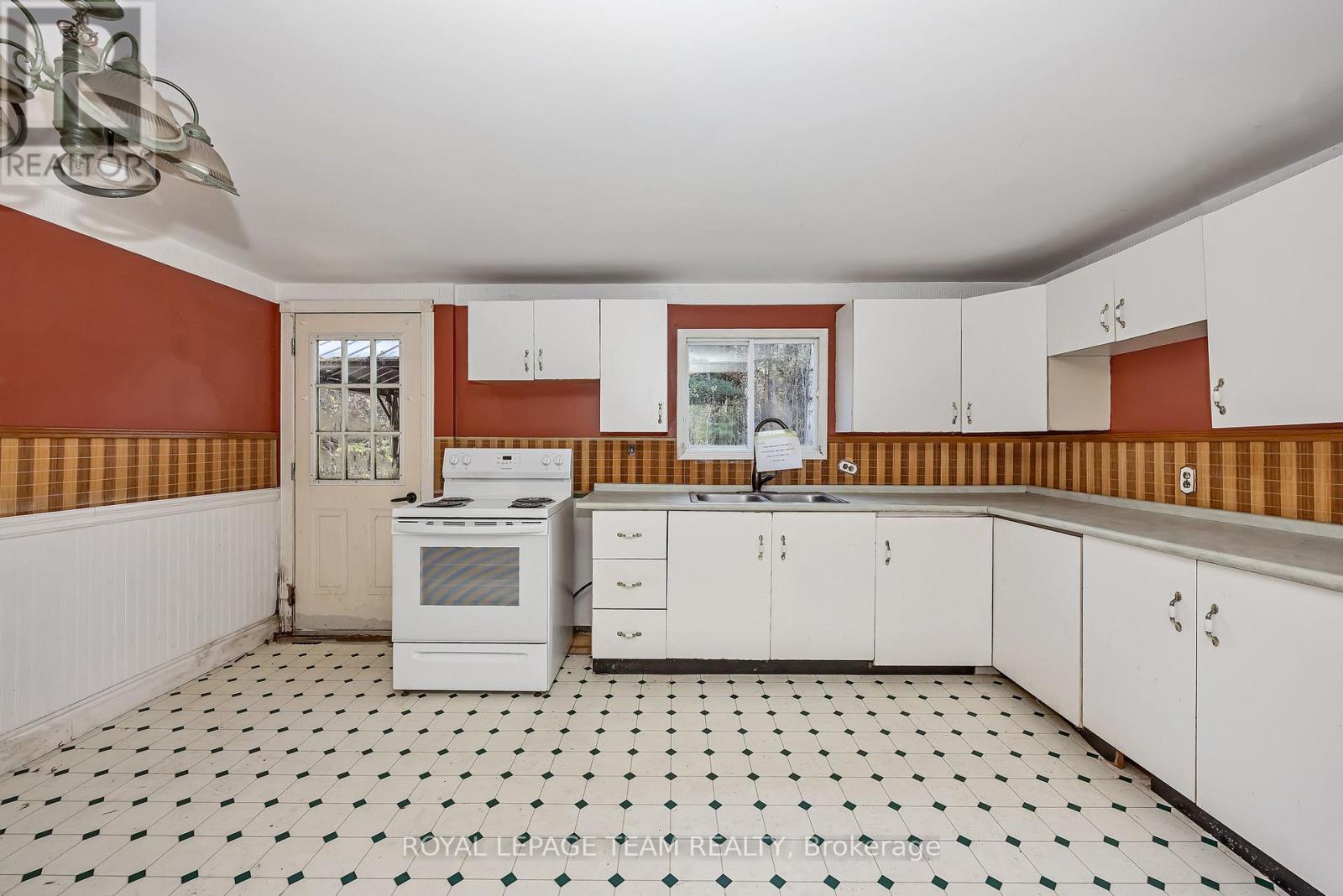 641 Harper Road, Tay Valley, Ontario  K7H 3C9 - Photo 19 - X14097860