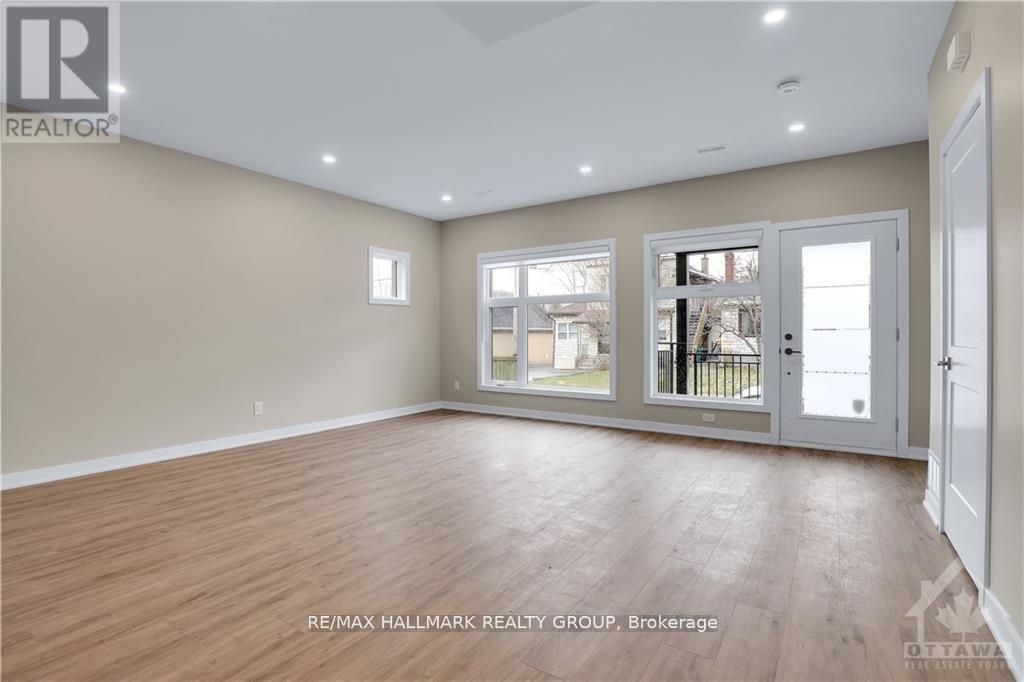 314 Mona Avenue, Ottawa, Ontario  K1L 7A2 - Photo 12 - X14097968