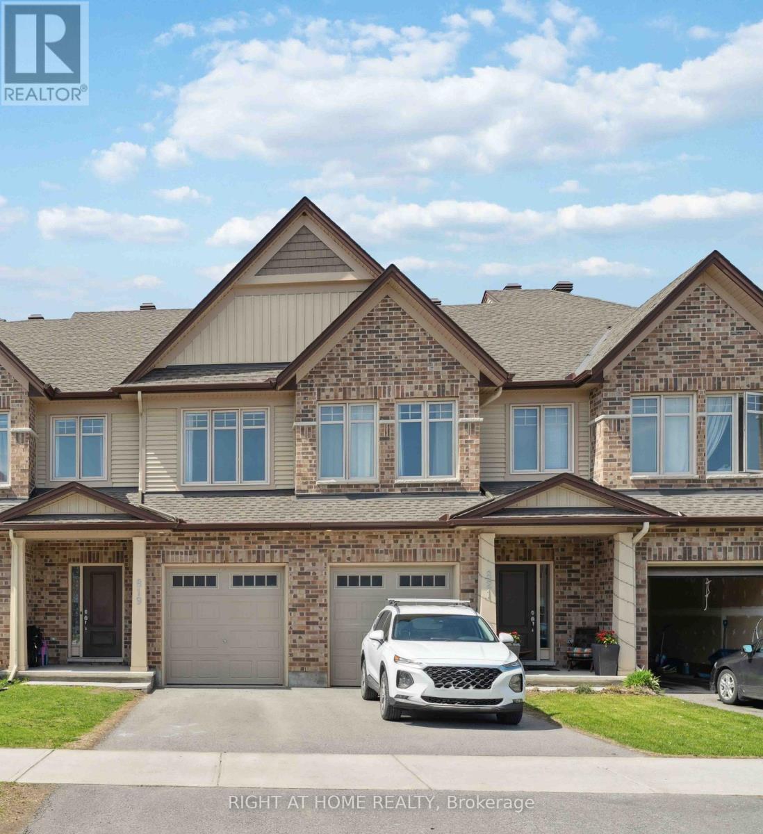 819 Miikana Road, Ottawa, Ontario  K1X 0G5 - Photo 1 - X14097998