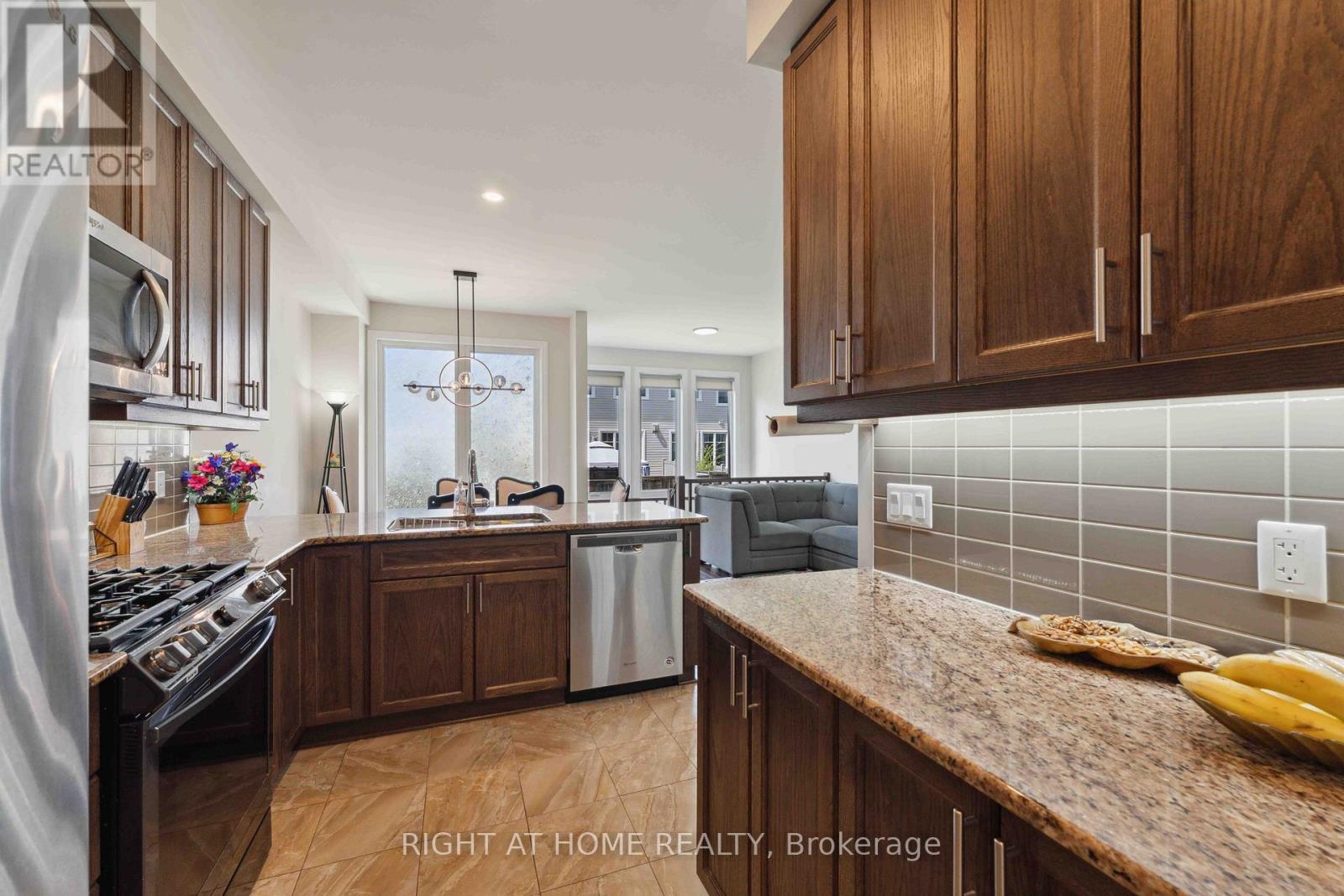 819 Miikana Road, Ottawa, Ontario  K1X 0G5 - Photo 12 - X14097998