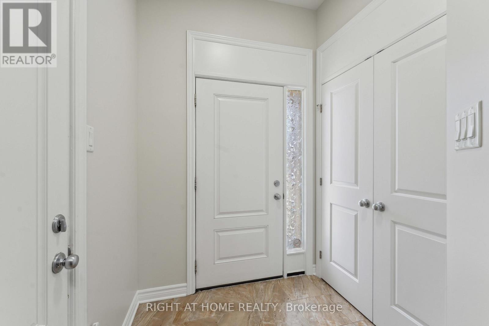 819 Miikana Road, Ottawa, Ontario  K1X 0G5 - Photo 2 - X14097998