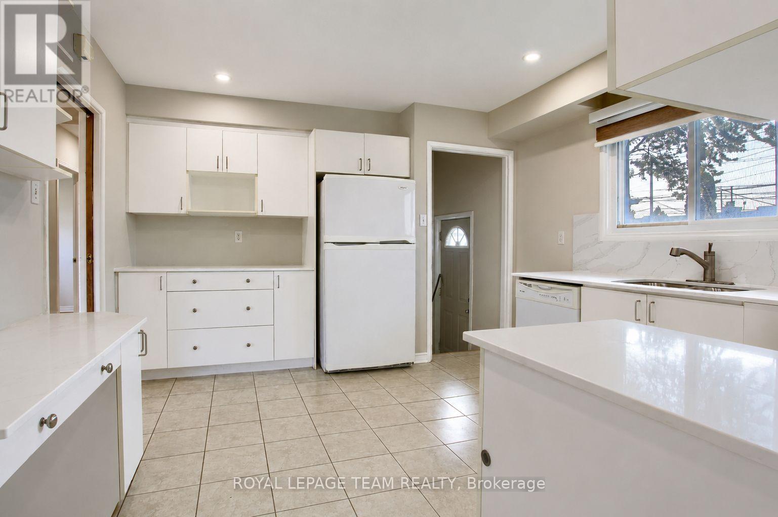 31 Pritchard Drive, Ottawa, Ontario  K2G 1B2 - Photo 5 - X14098108
