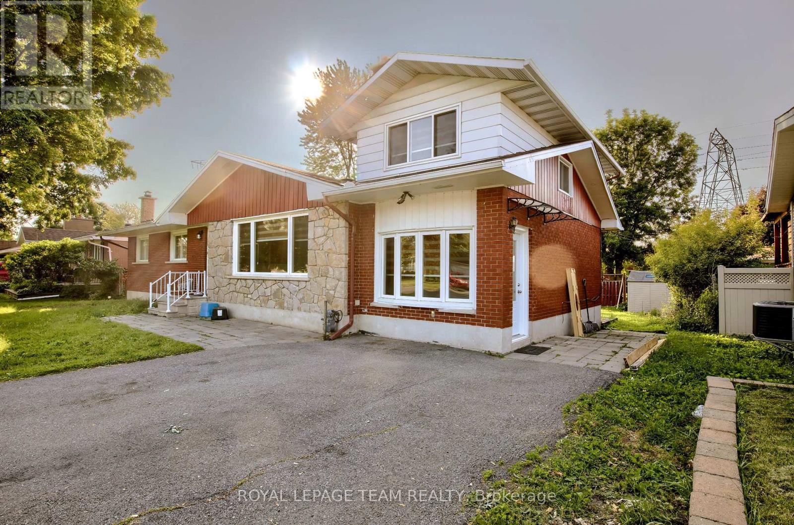 B - 31 Pritchard Drive, Ottawa, Ontario  K2G 1B2 - Photo 1 - X14098130