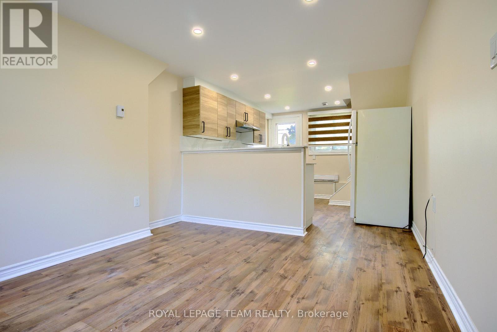 B - 31 Pritchard Drive, Ottawa, Ontario  K2G 1B2 - Photo 2 - X14098130