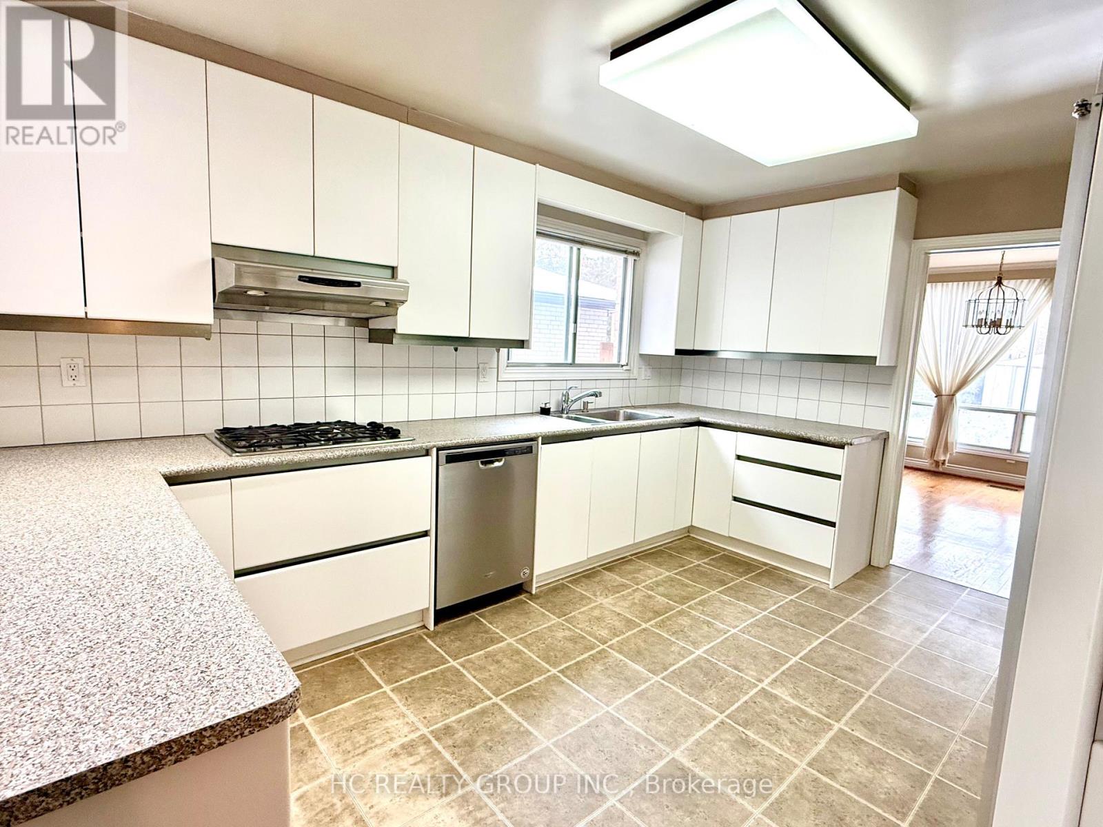 54 Kentland Crescent, Toronto (Bayview Woods-Steeles), Ontario  M2M 2X6 - Photo 3 - C14097912