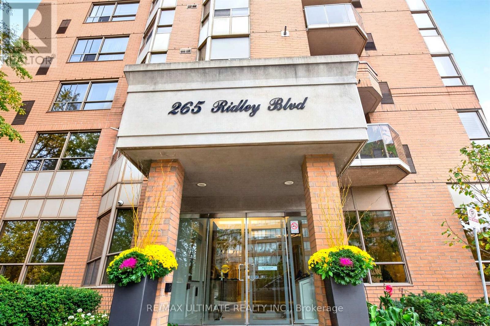 1605 - 265 Ridley Boulevard, Toronto (Bedford Park-Nortown), Ontario  M5M 4N8 - Photo 3 - C14098076