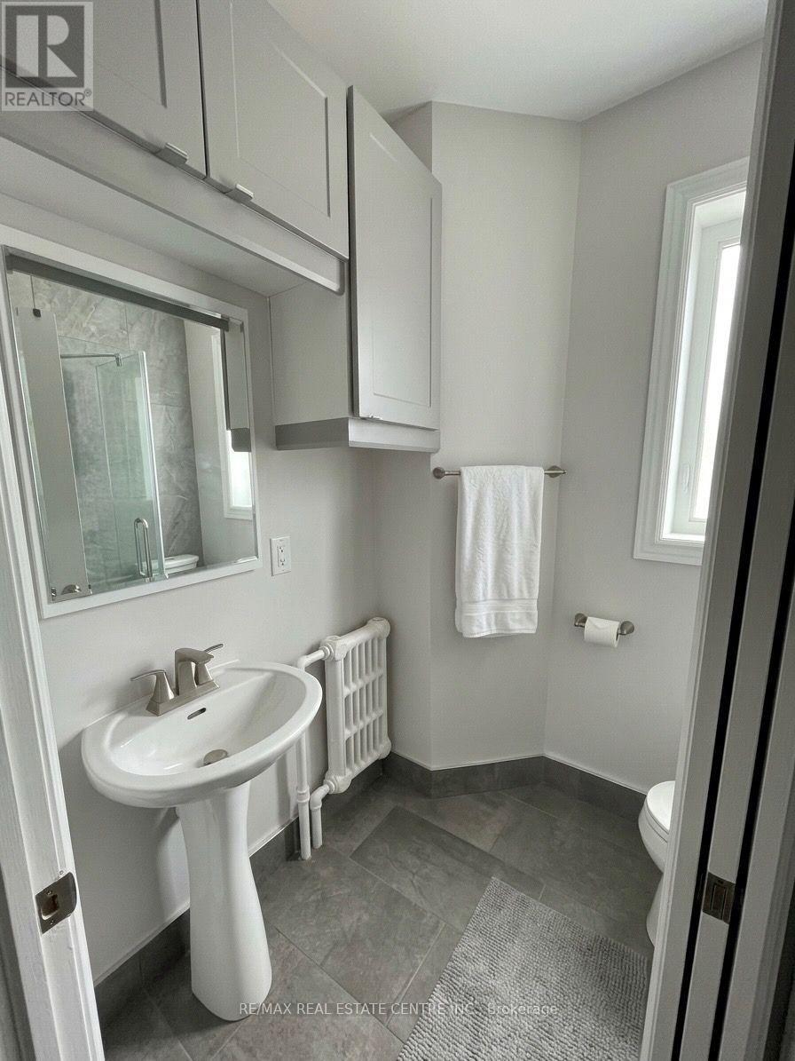 200 Roxton Road, Toronto (Trinity-Bellwoods), Ontario  M6J 2Y5 - Photo 7 - C14098084