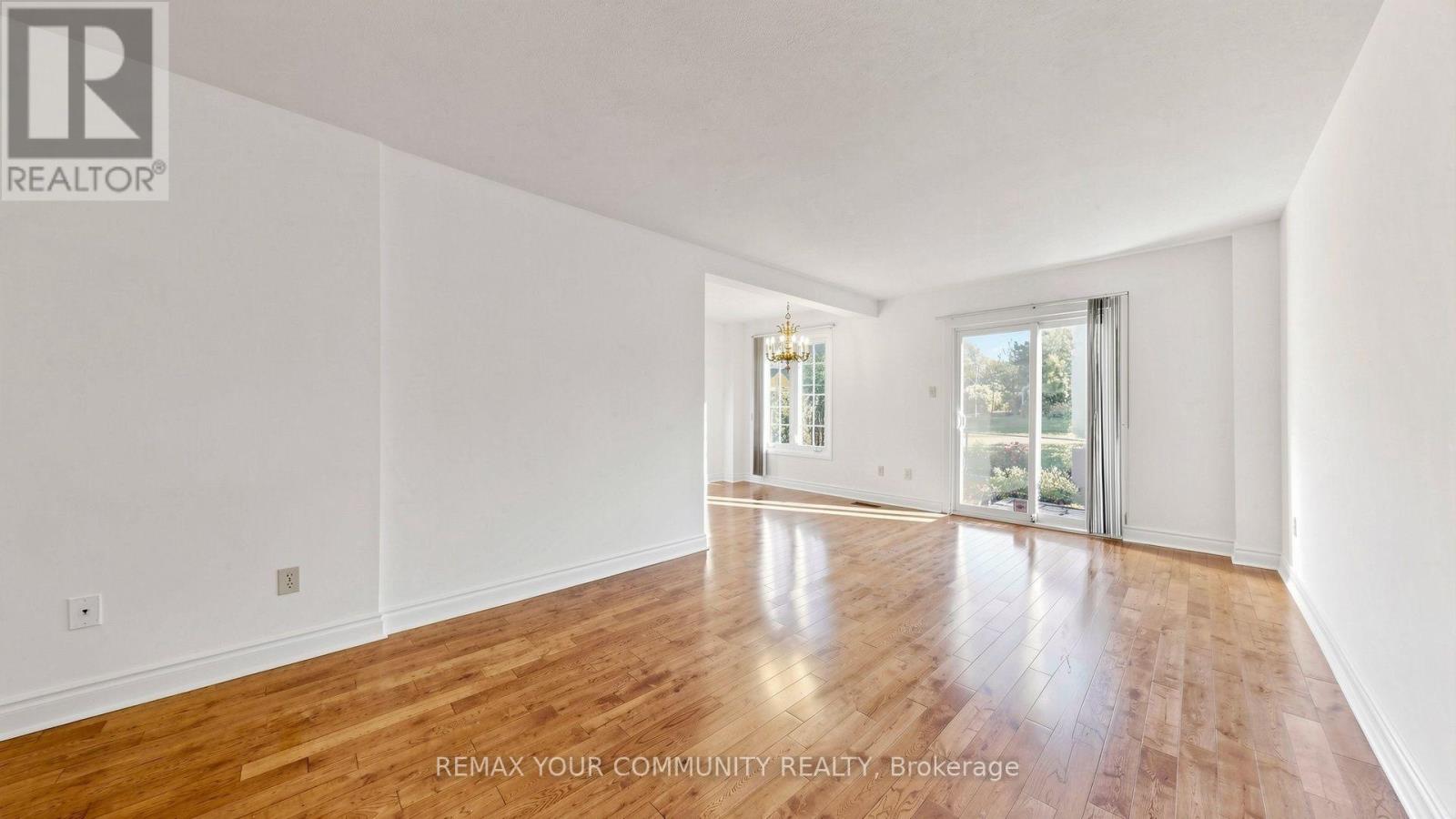 59 Robert Hicks Drive, Toronto (Westminster-Branson), Ontario  M2R 3R2 - Photo 7 - C14098096