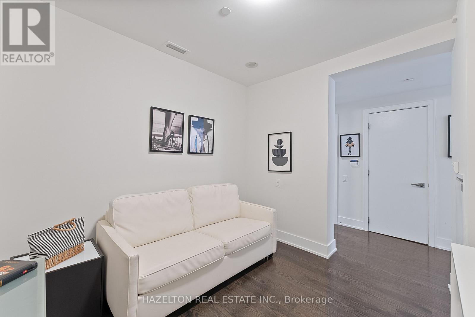 211 - 170 AVENUE ROAD