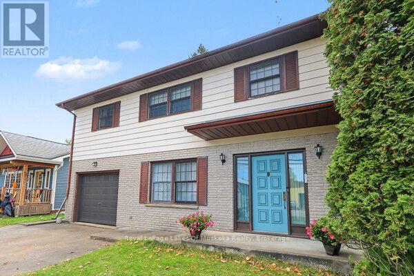 13 East Road, Lake Of Bays, Ontario  P0B 1A0 - Photo 2 - X14098016