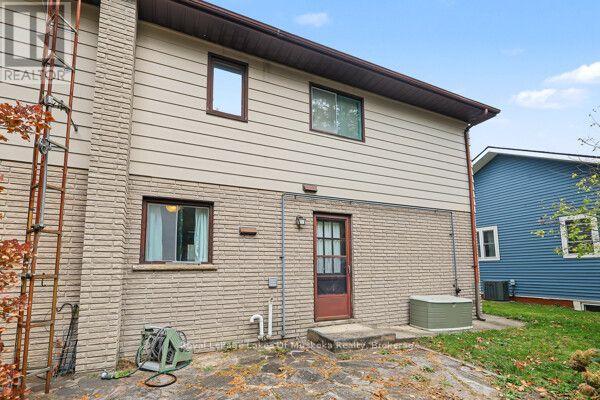 13 East Road, Lake Of Bays, Ontario  P0B 1A0 - Photo 35 - X14098016