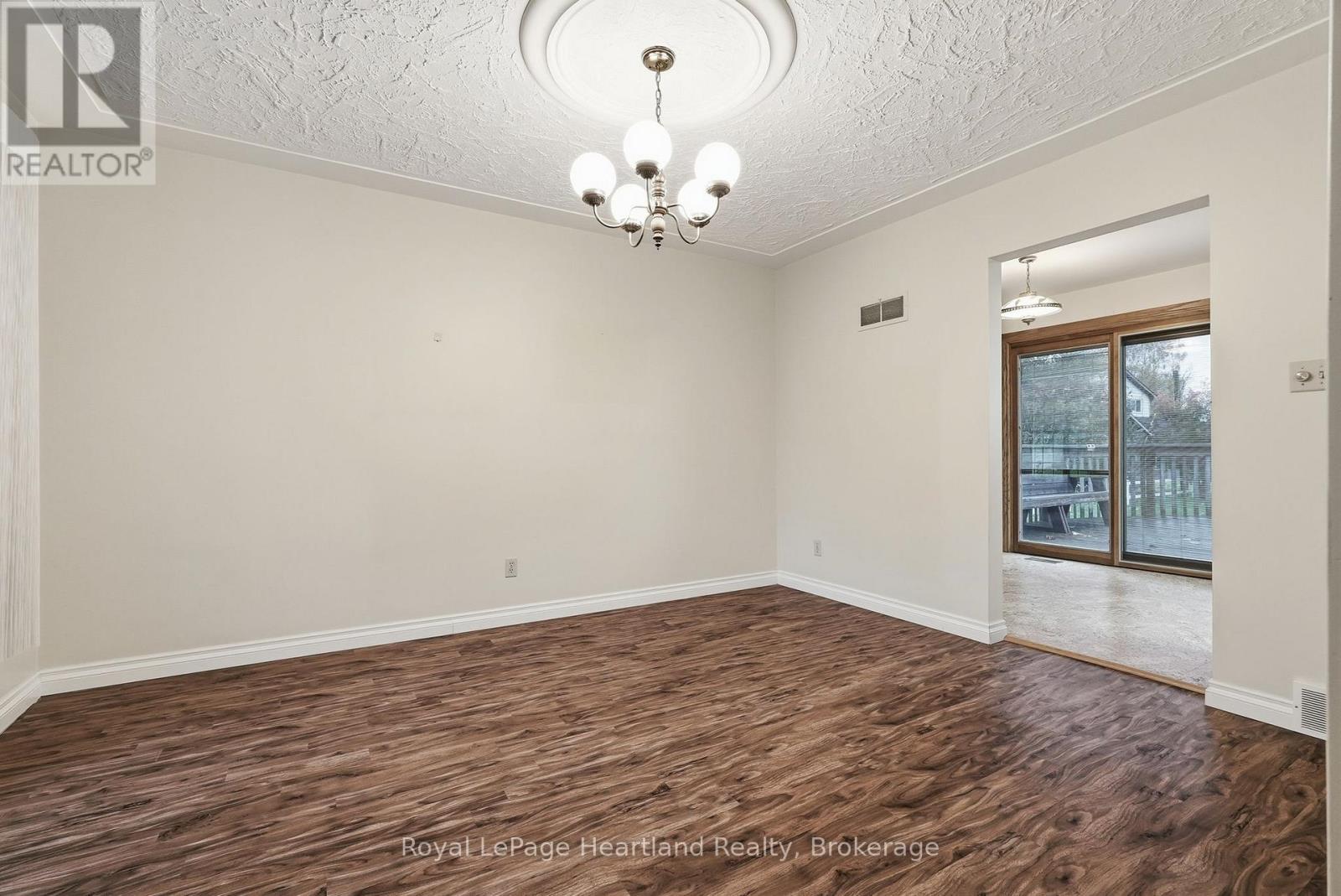 62 King Street N, Minto, Ontario  N0G 1Z0 - Photo 35 - X14098032
