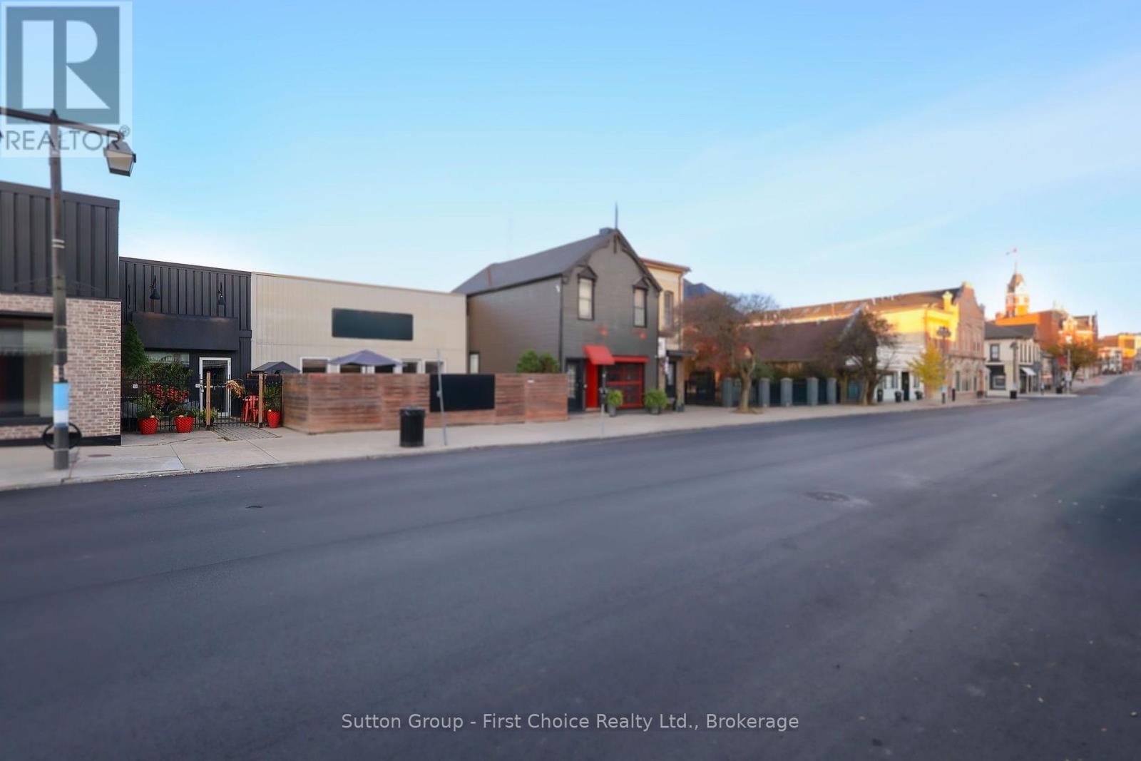 138 Downie Street, Stratford, Ontario  N5A 1X1 - Photo 3 - X14098098