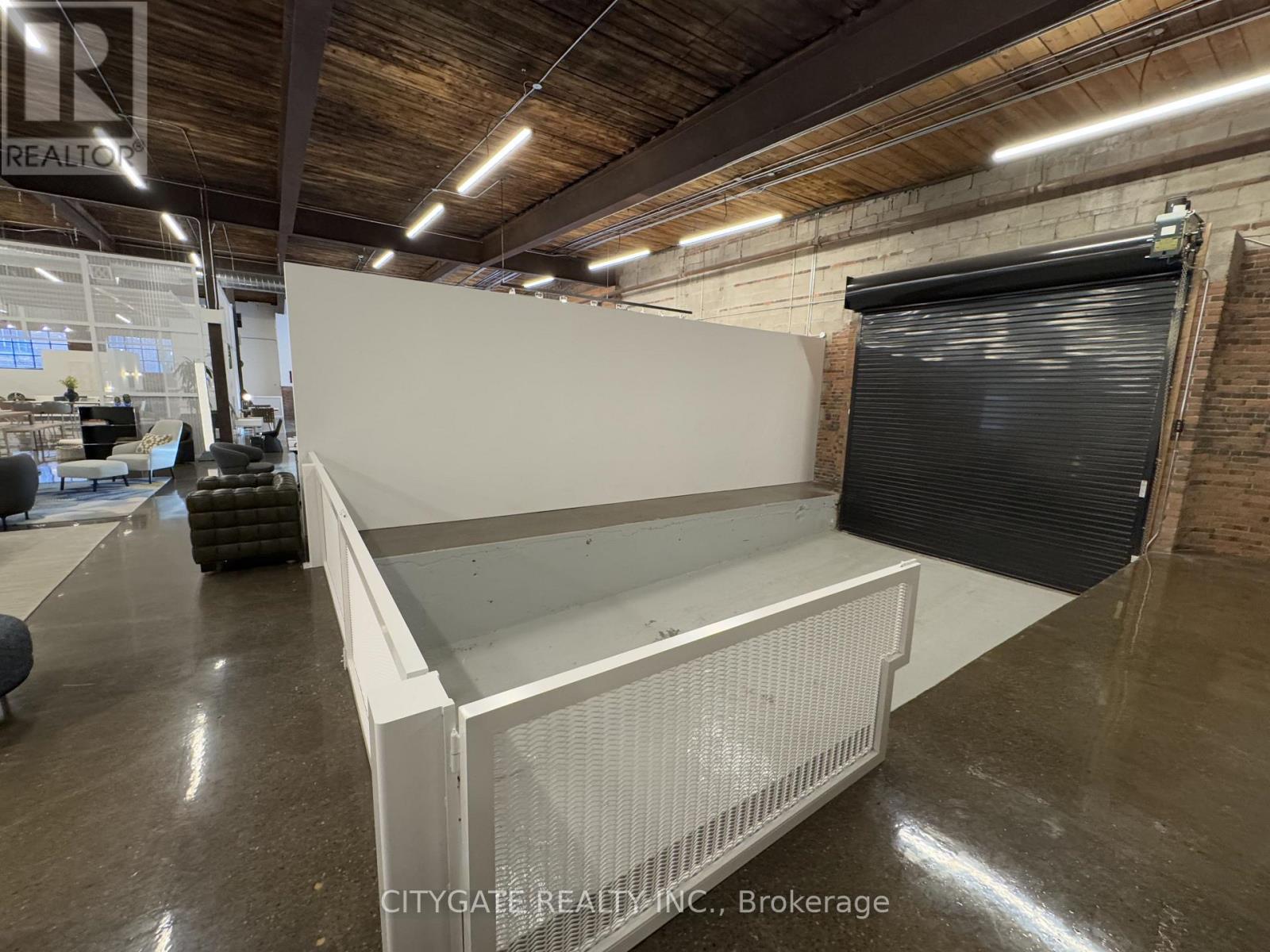 20 Wagstaff Drive, Toronto, Ontario  M4L 3W9 - Photo 8 - E14097934