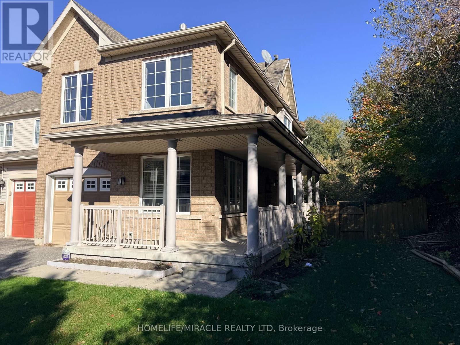 161 Cathedral Drive, Whitby, Ontario  L1R 0J5 - Photo 2 - E14098128