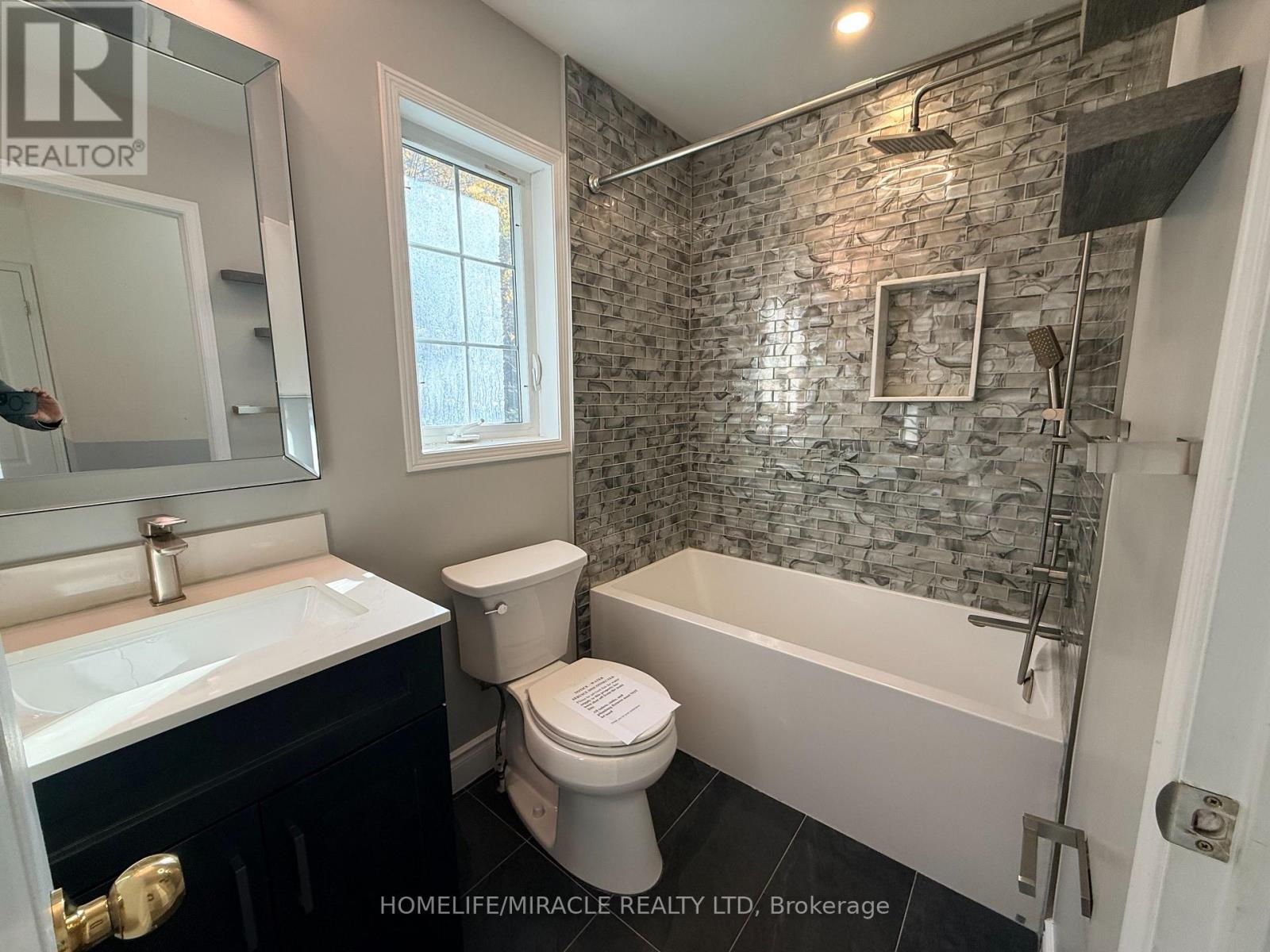 161 Cathedral Drive, Whitby, Ontario  L1R 0J5 - Photo 22 - E14098128