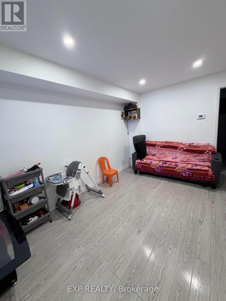29 - 200 Mclevin Avenue, Toronto, Ontario  M1B 6C6 - Photo 3 - E14098176