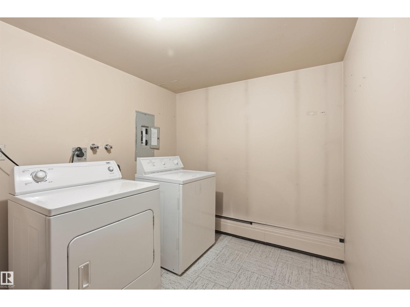 #407 10045 118 ST NW