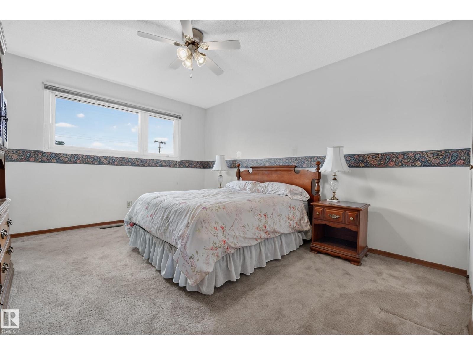 9011 157 ST NW