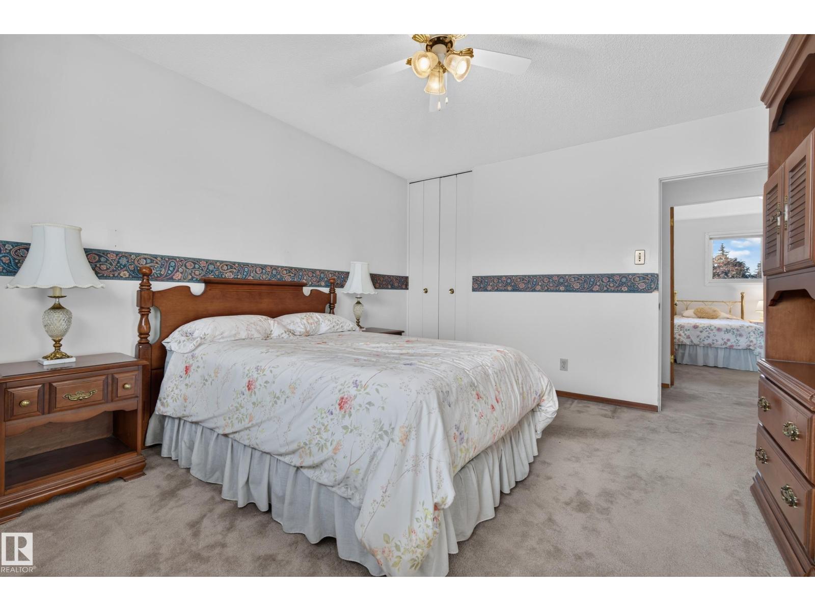 9011 157 ST NW