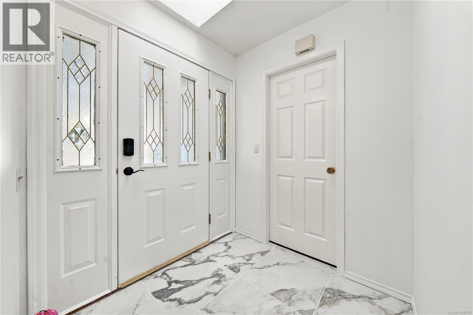 832 Parkside Way
