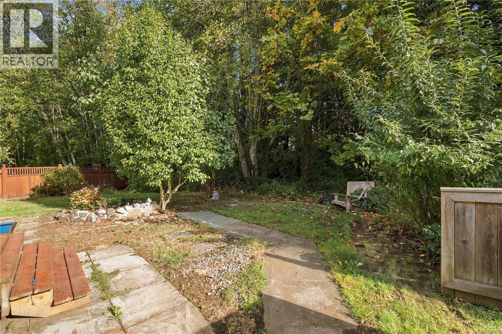 832 Parkside Way