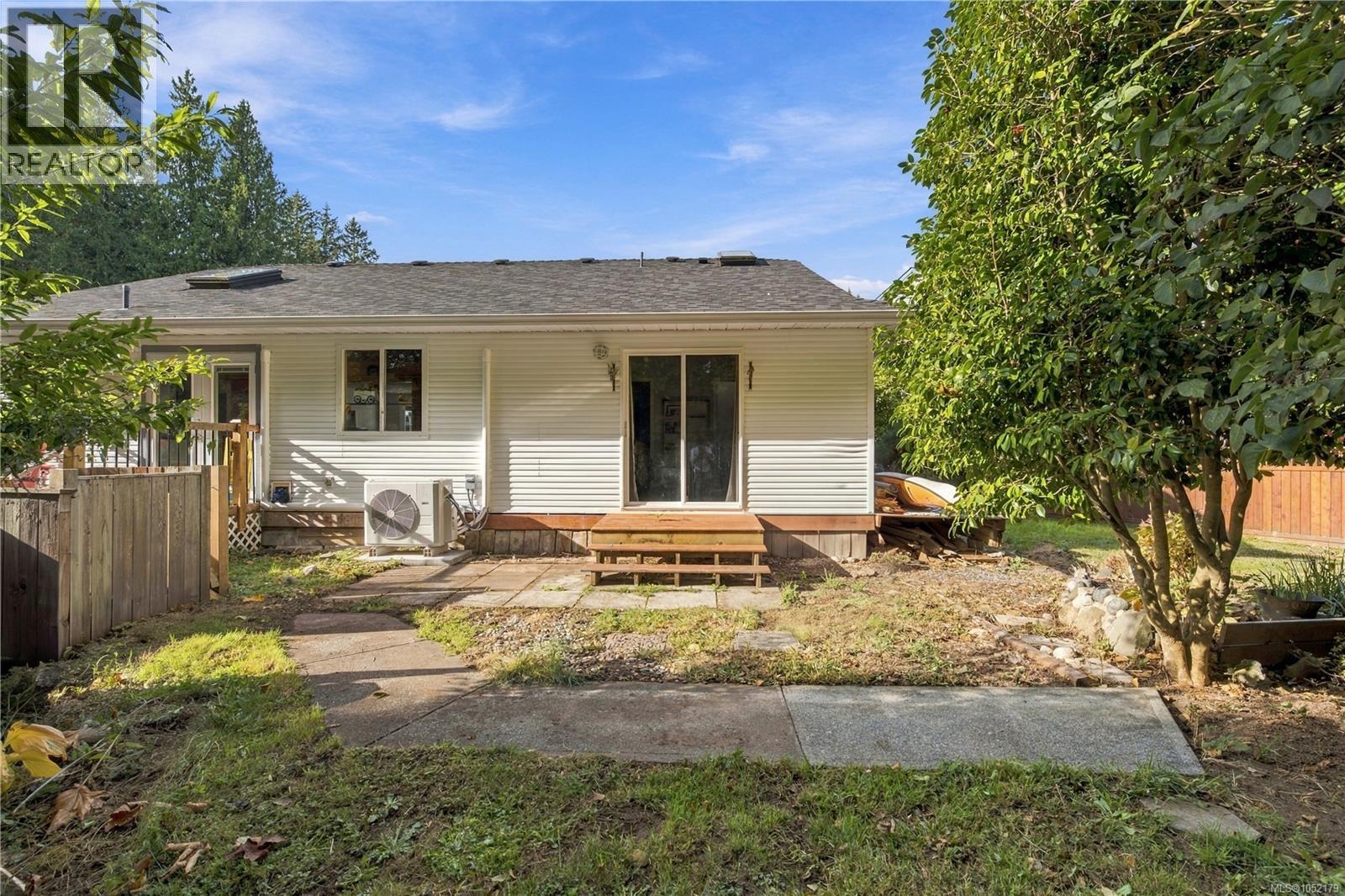 832 Parkside Way