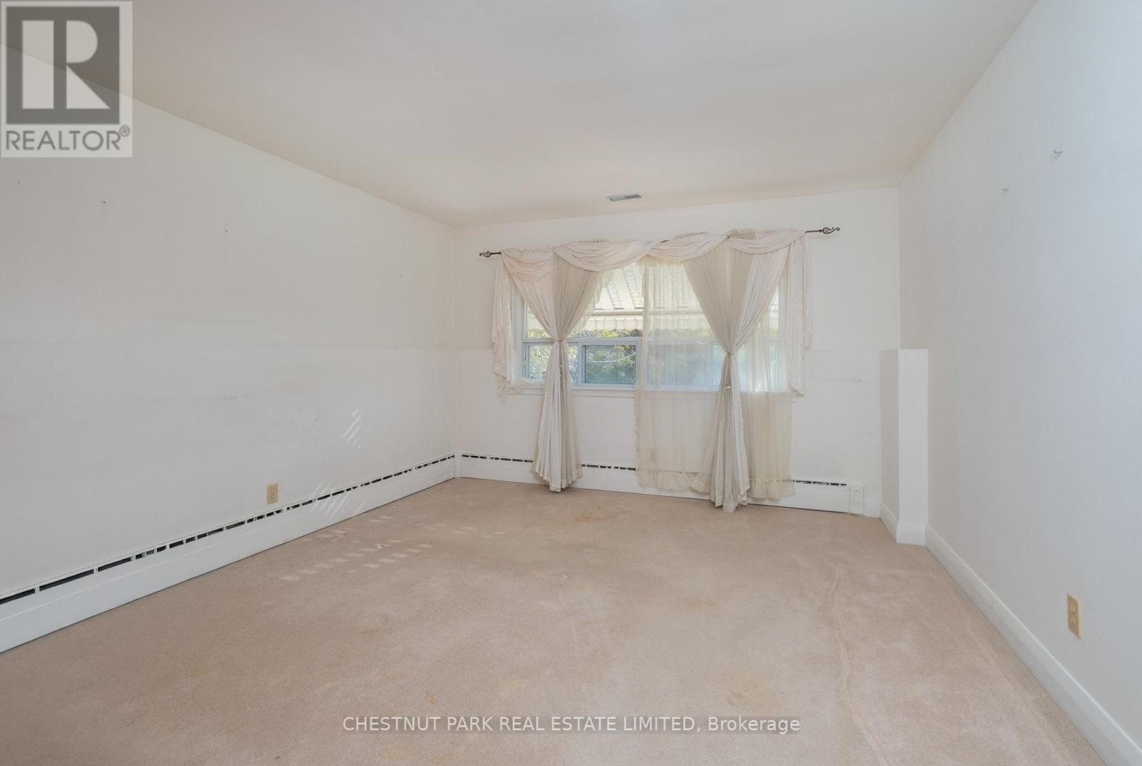 20 Strathroy Crescent, Markham (Old Markham Village), Ontario  L3P 2E6 - Photo 15 - N14097872