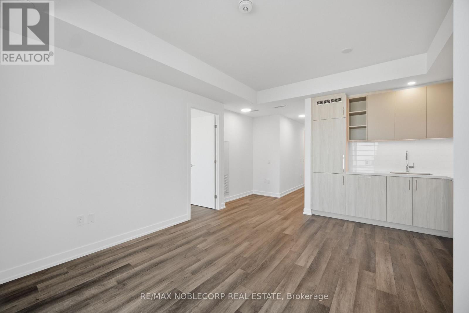 2501 - 5 Meadowdale Road, Vaughan (Vaughan Corporate Centre), Ontario  L4K 0C7 - Photo 10 - N14097916