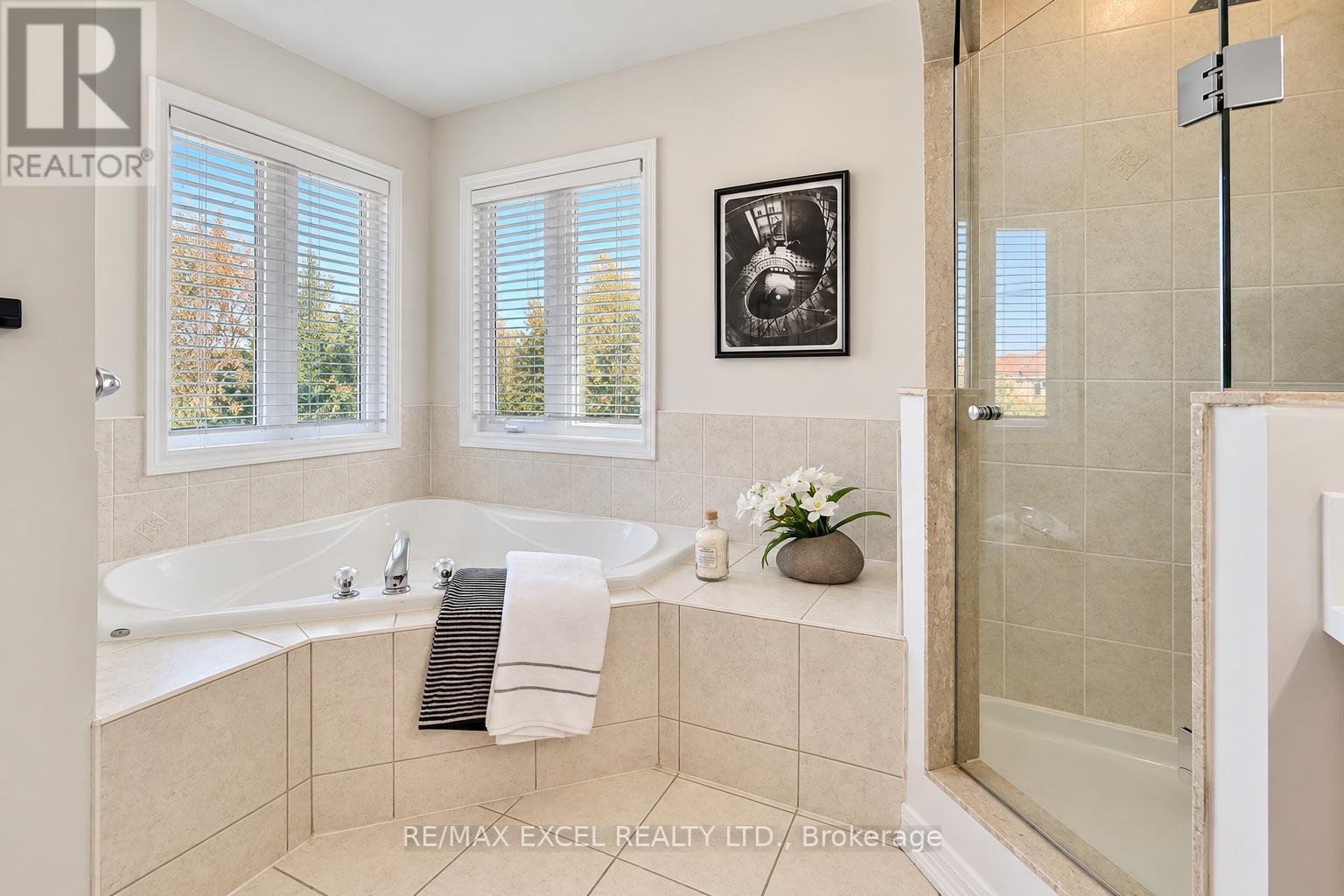 35 Stoneheath Crescent, Markham (Cachet), Ontario  L6C 2K9 - Photo 24 - N14098112