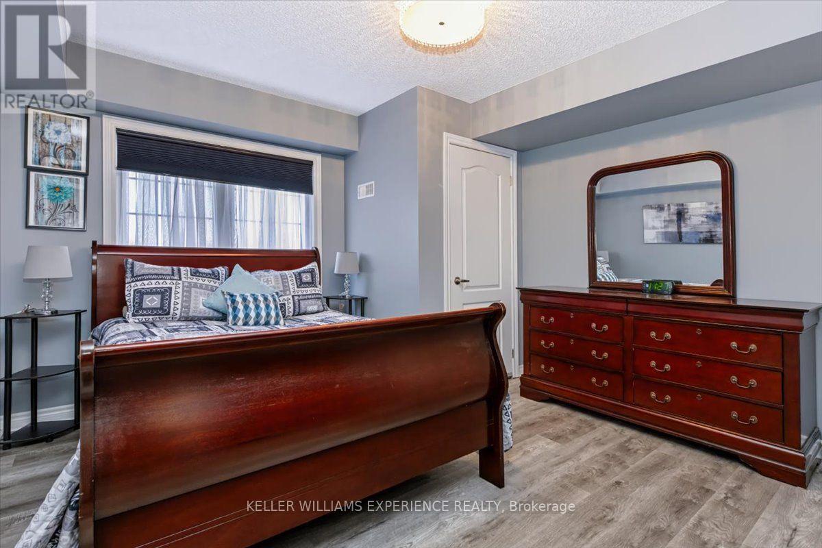 13 - 137 Sydenham Wells, Barrie, Ontario  L4M 0G7 - Photo 17 - S14098194