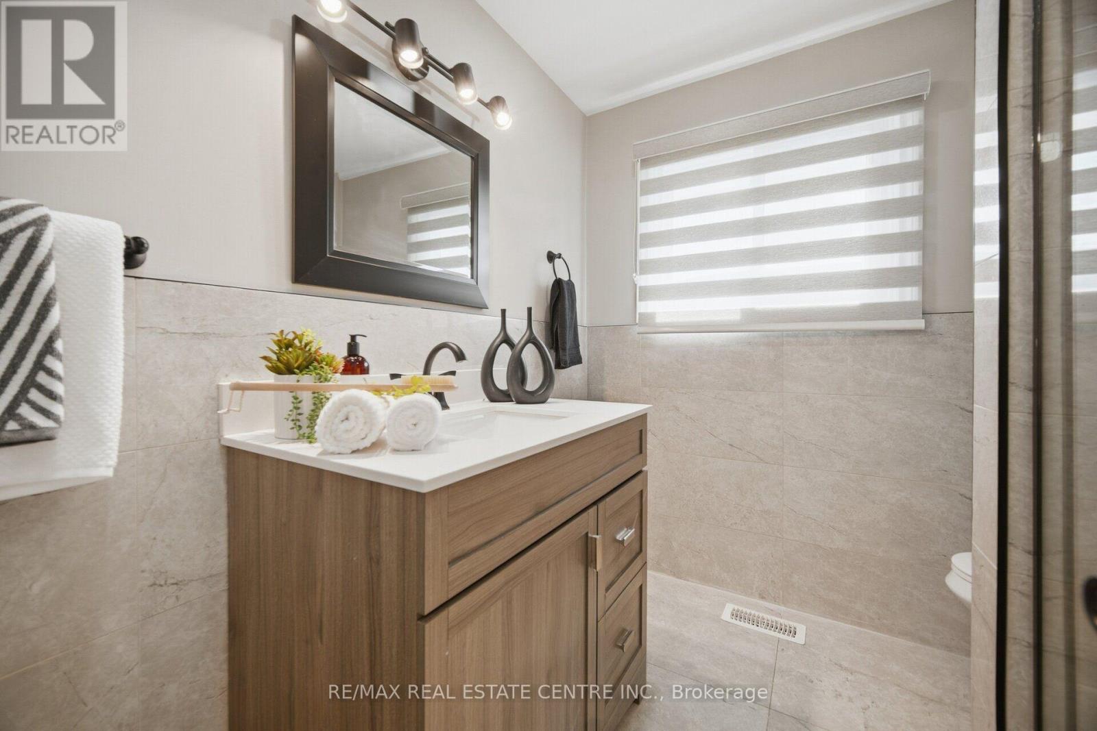 2134 Meadowbrook Road, Burlington, Ontario  L7P 2A7 - Photo 25 - W14097848