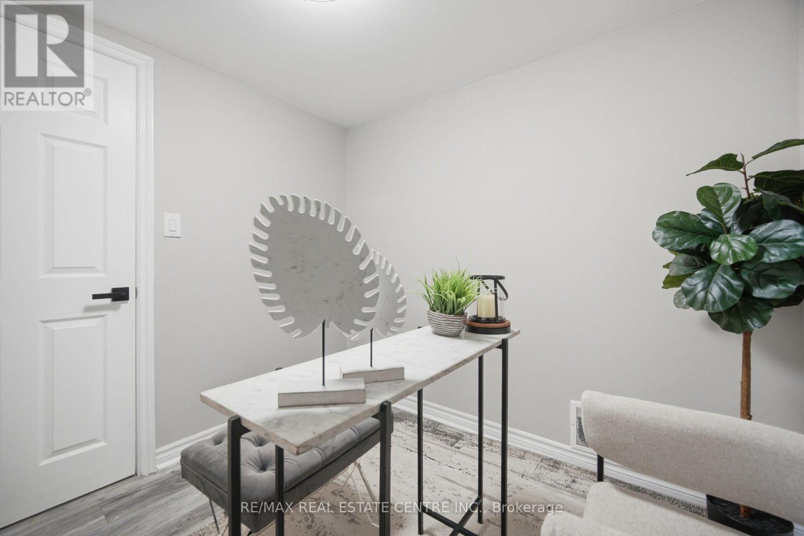2134 Meadowbrook Road, Burlington, Ontario  L7P 2A7 - Photo 34 - W14097848