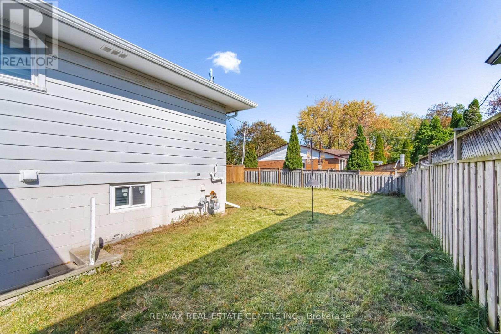 2134 Meadowbrook Road, Burlington, Ontario  L7P 2A7 - Photo 42 - W14097848