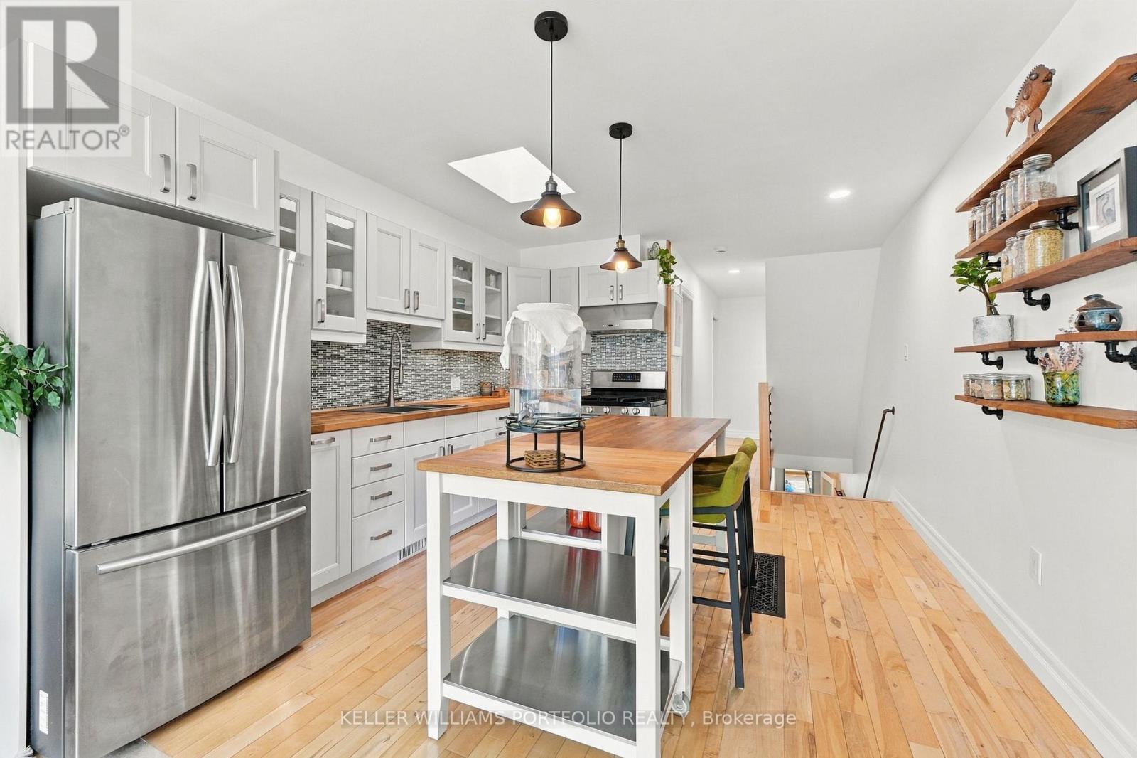 78 Osler Street, Toronto, Ontario  M6P 4A2 - Photo 15 - W14097874