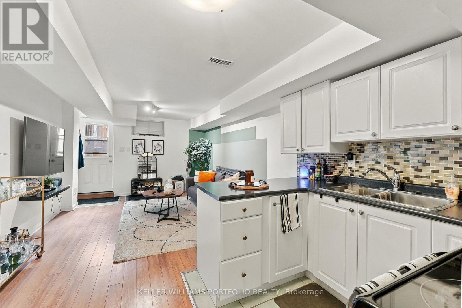 78 Osler Street, Toronto, Ontario  M6P 4A2 - Photo 34 - W14097874