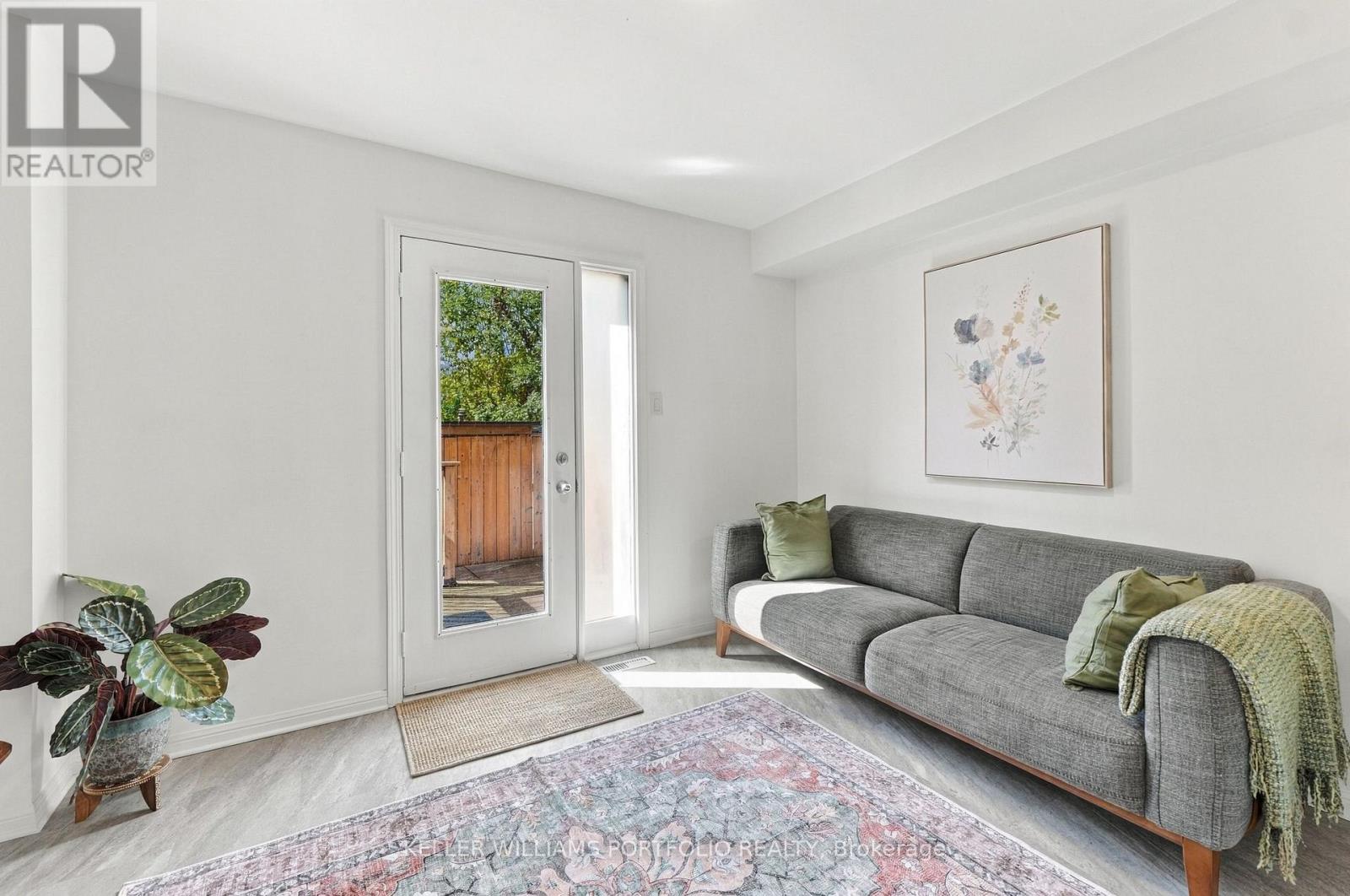 78 Osler Street, Toronto, Ontario  M6P 4A2 - Photo 8 - W14097874