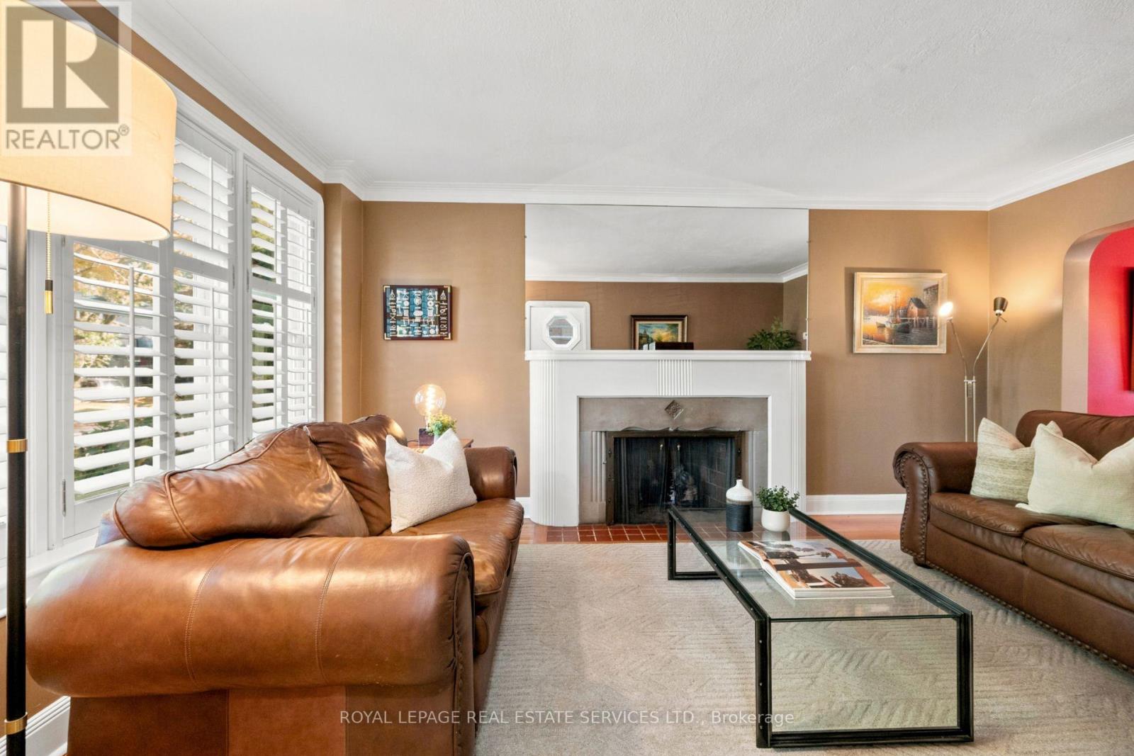 64 Cliveden Avenue, Toronto (Stonegate-Queensway), Ontario  M8Z 3N1 - Photo 3 - W14097882