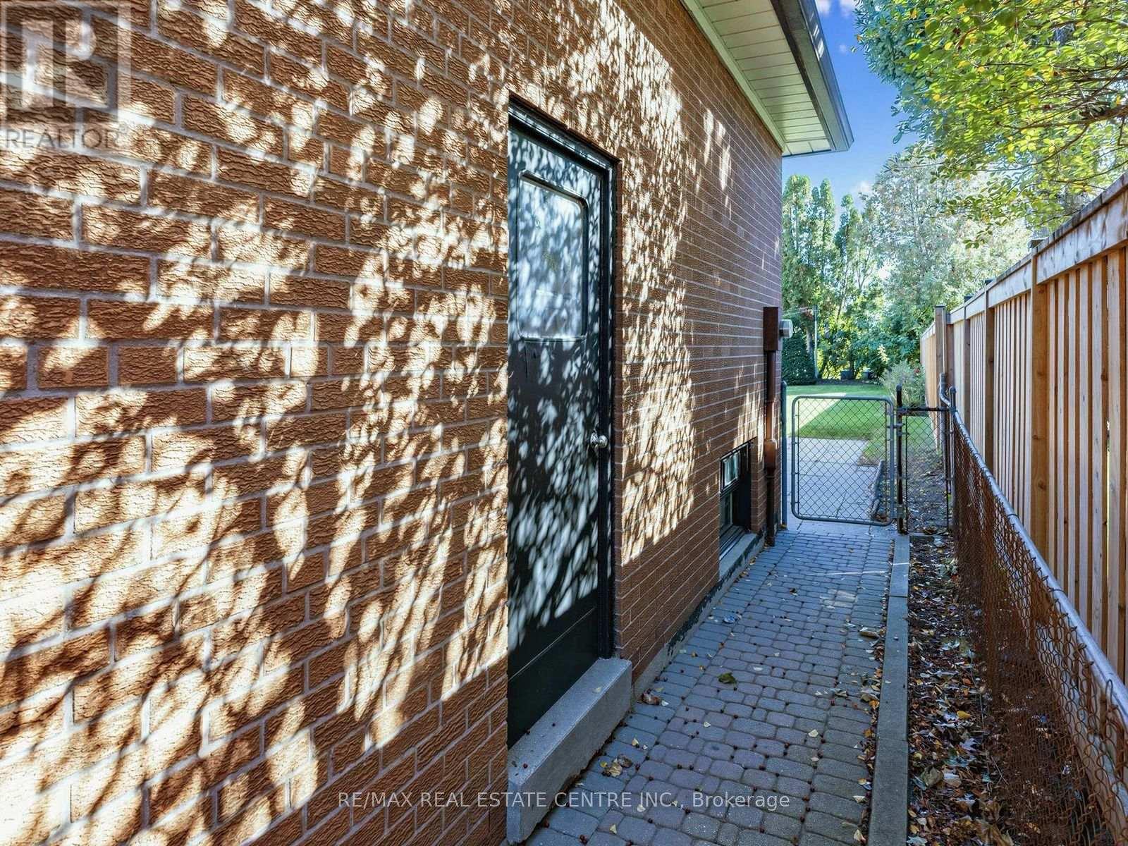 2362 Denise Road, Mississauga, Ontario  L4X 1J4 - Photo 26 - W14097924