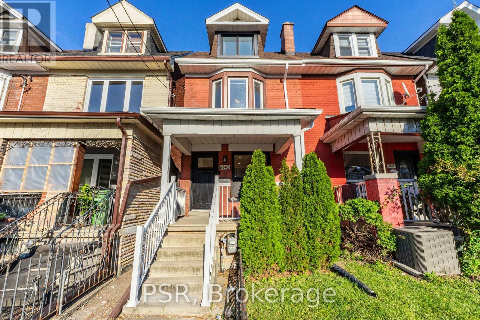 1045 Ossington Avenue, Toronto, Ontario  M6G 3V9 - Photo 2 - W14097978