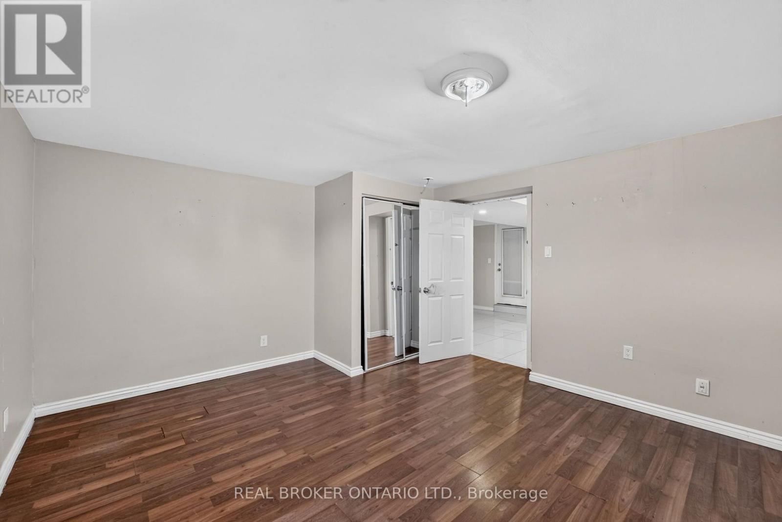 27 Vange Crescent, Toronto (Mount Olive-Silverstone-Jamestown), Ontario  M9V 3N6 - Photo 37 - W14098006