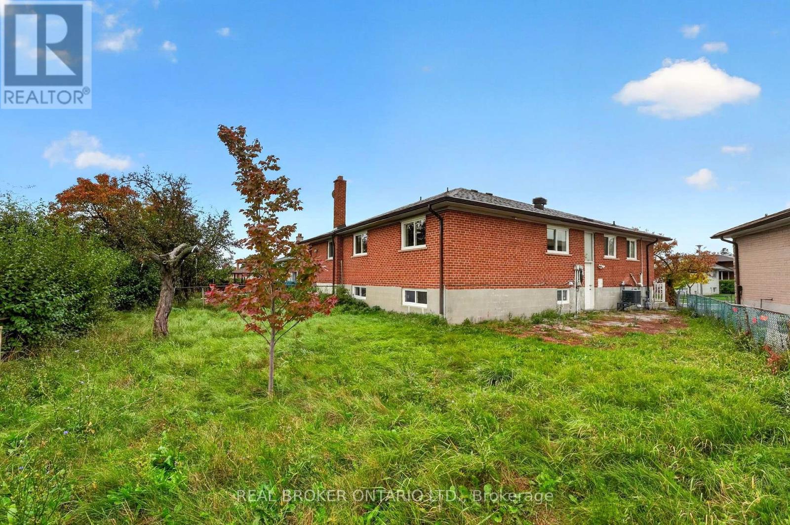 27 Vange Crescent, Toronto (Mount Olive-Silverstone-Jamestown), Ontario  M9V 3N6 - Photo 45 - W14098006