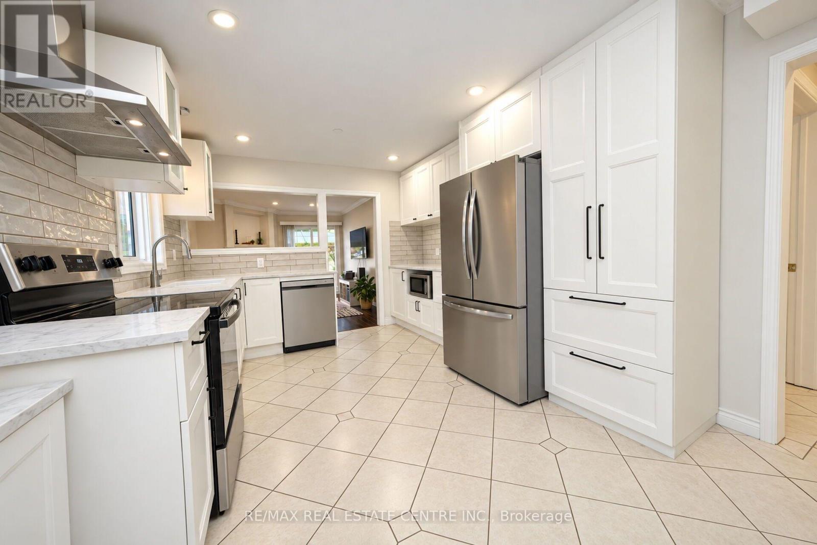 32 Mckinnon Avenue, Halton Hills (Georgetown), Ontario  L7G 5H5 - Photo 16 - W14098074