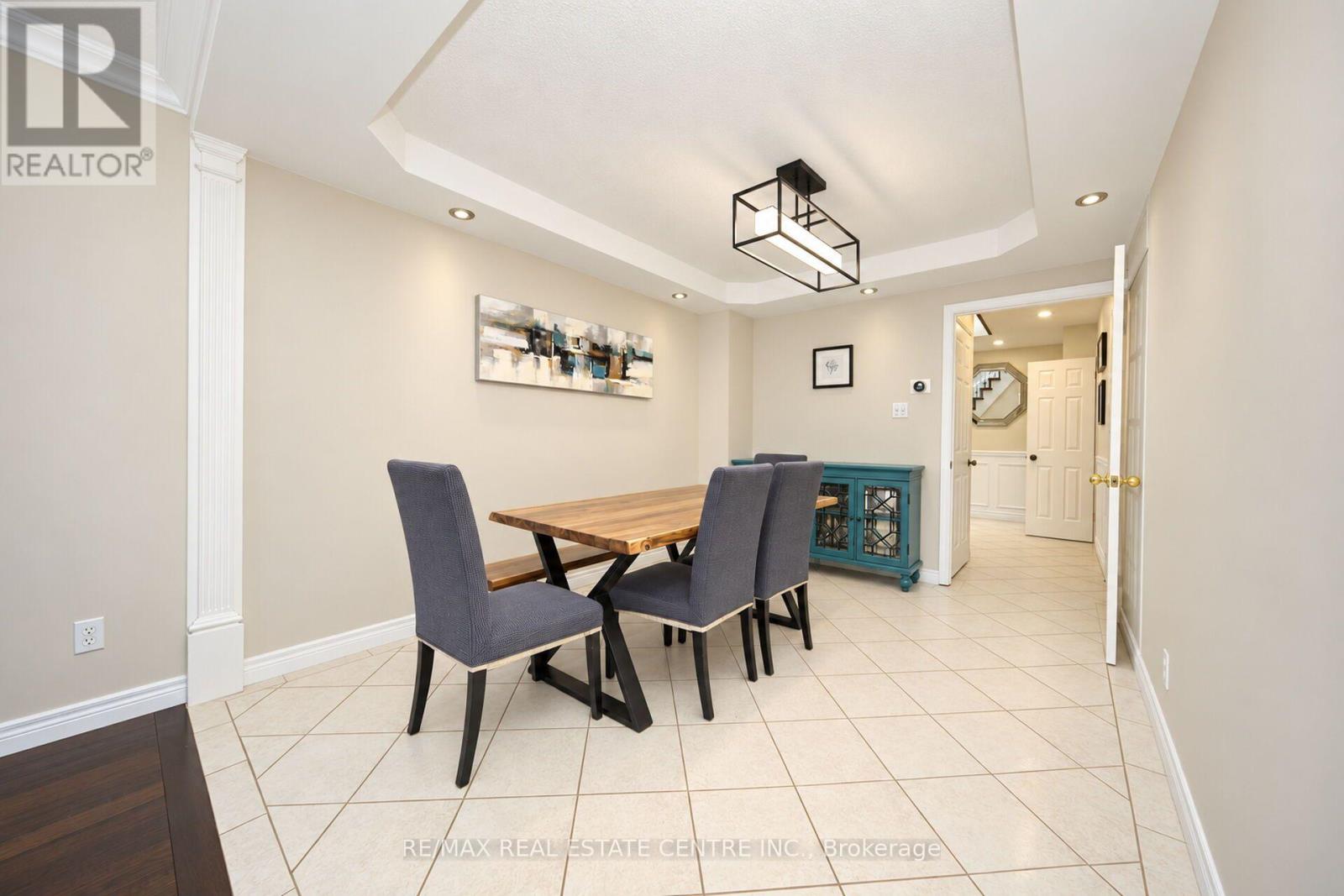 32 Mckinnon Avenue, Halton Hills (Georgetown), Ontario  L7G 5H5 - Photo 8 - W14098074